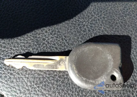 2005 Ford F-150 Lariat/Xlt from USA, damaged, VIN 1FTPW12545FA50464